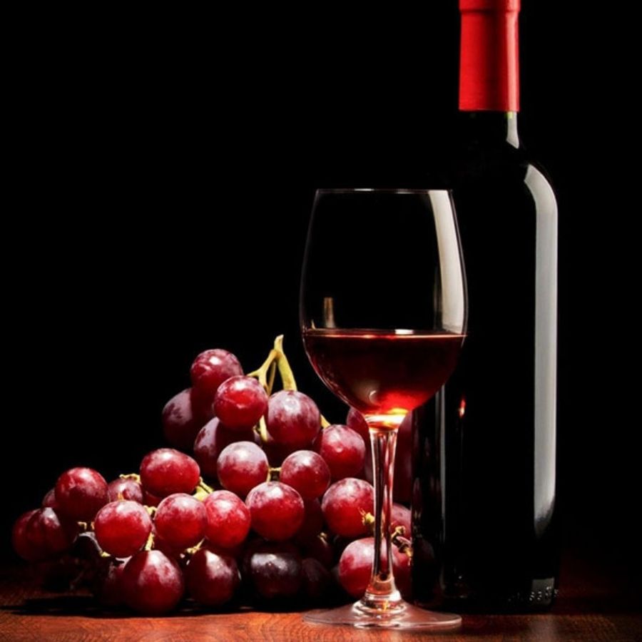 uong-ruou-vang-chong-lao-hoa