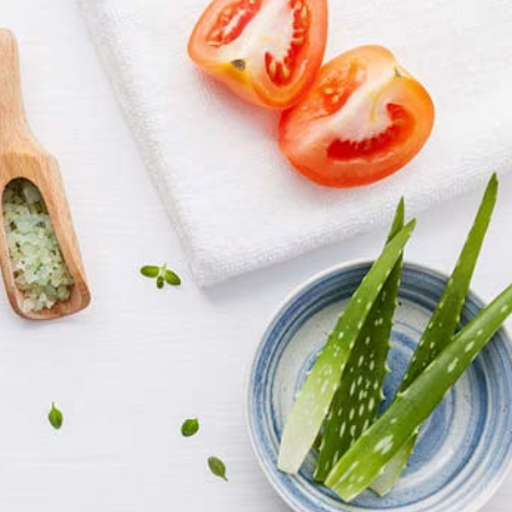 mat-na-ca-chua-va-nha-dam