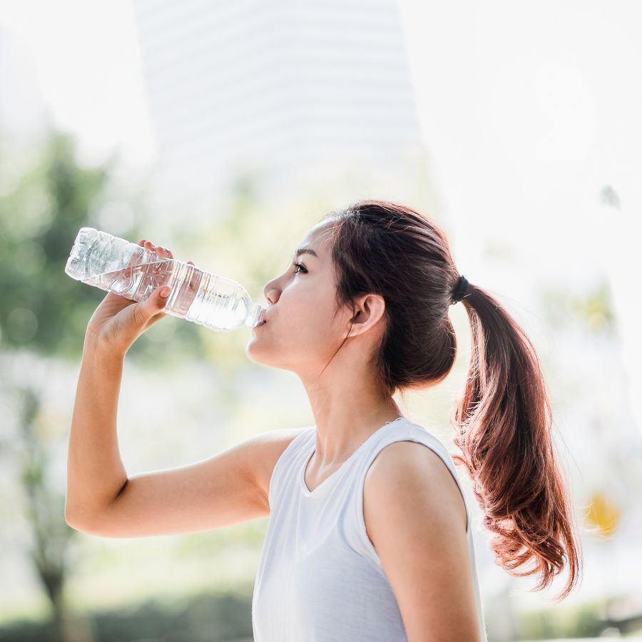 10 nguyên tắc trong chế độ ăn giảm mỡ bụng, gợi ý thực đơn 7 ngày 22 uong du nuoc